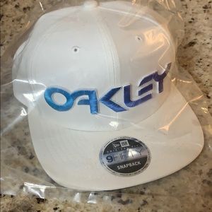 Oakley Snap Back